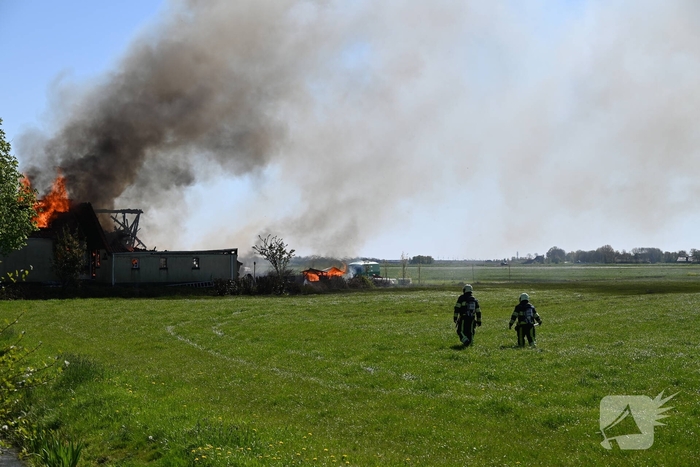 Brand in woonboerderij leidt tot grote inzet van hulpdiensten