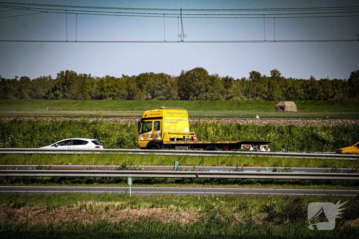 Ongeval tussen auto's leidt tot afzetting snelweg