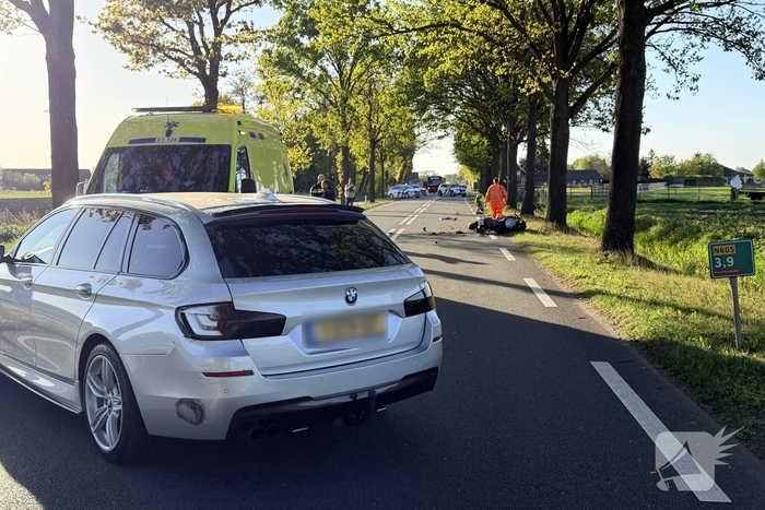 Motorrijder gewond na aanrijding met auto