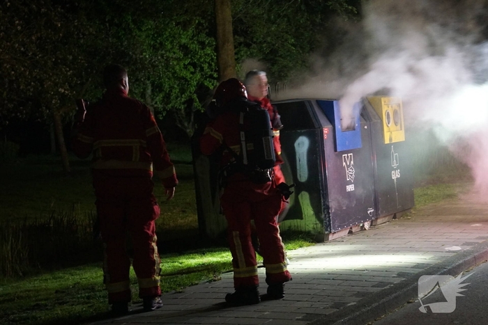 Brand in container snel onder controle