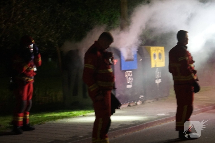 Brand in container snel onder controle