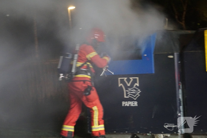 Brand in container snel onder controle