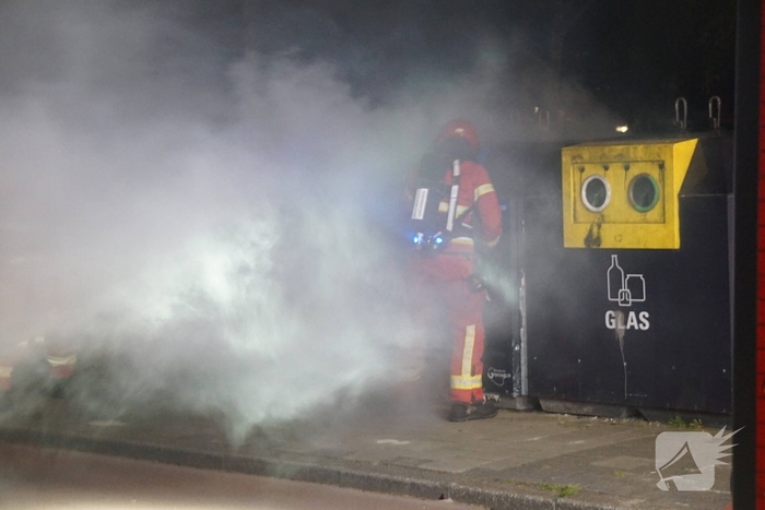 Brand in container snel onder controle