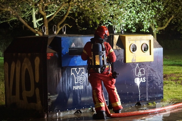 Brand in container snel onder controle