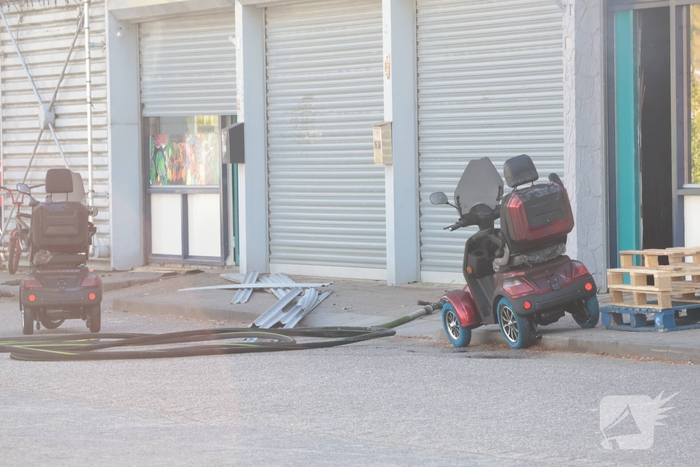 Felle brand veroorzaakt schade in bedrijfsverzamelcomplex