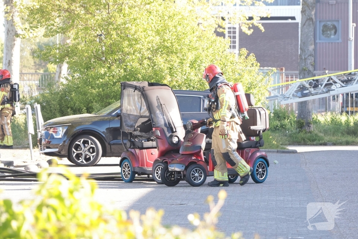 Felle brand veroorzaakt schade in bedrijfsverzamelcomplex