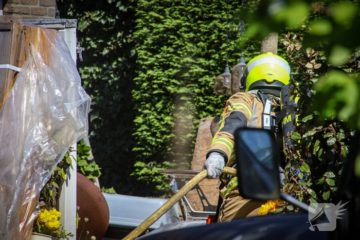 Kozijn vat vlam tijdens werkzaamheden