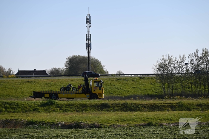 Motorrijder raakt van de weg