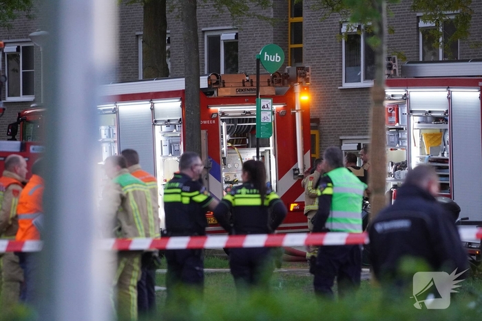 Brand in flatwoning veroorzaakt schade