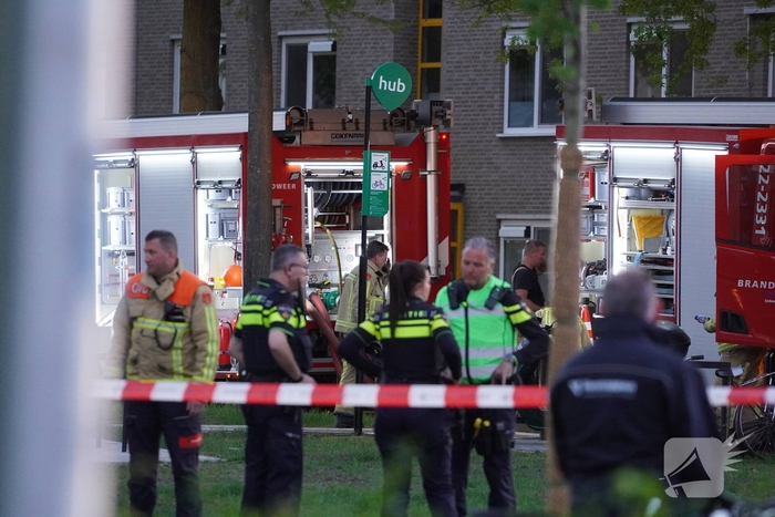 Brand in flatwoning veroorzaakt schade