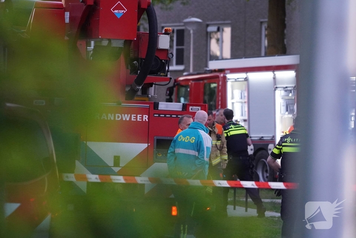Brand in flatwoning veroorzaakt schade