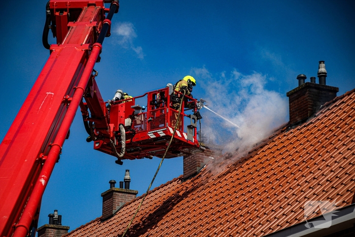 Zeer grote woningbrand verwoest meerdere woningen