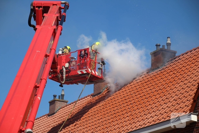 Zeer grote woningbrand verwoest meerdere woningen