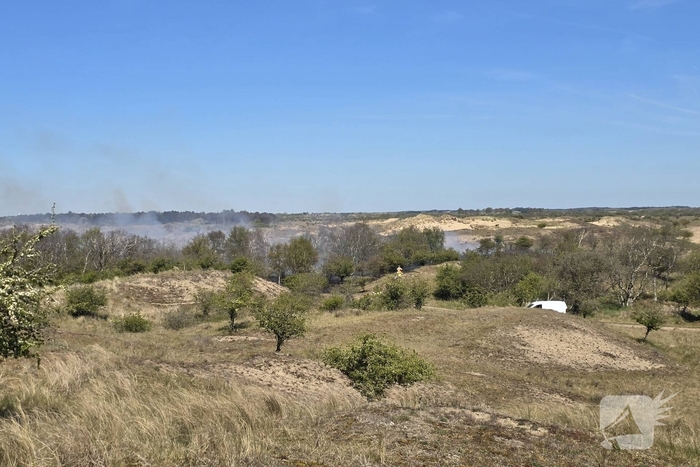Brand in duingebied zorgt voor rookontwikkeling