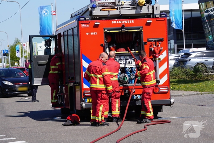Voertuig volledig uitgebrand na autobrand