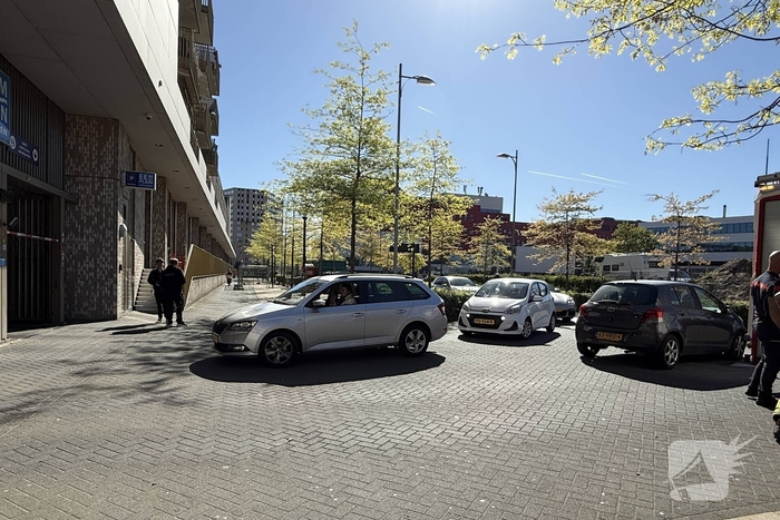 Handmelder parkeergarage ingedrukt