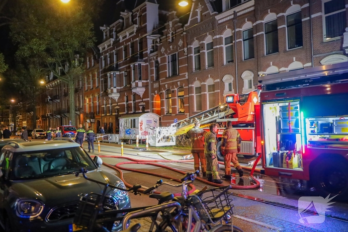 Brand op dak van woning geblust