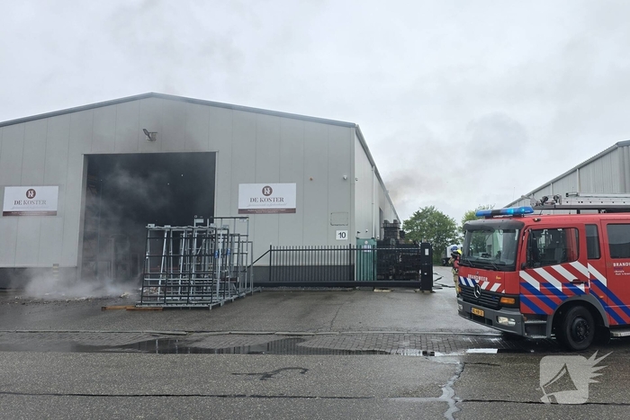 Brand ontdekt in houthandel