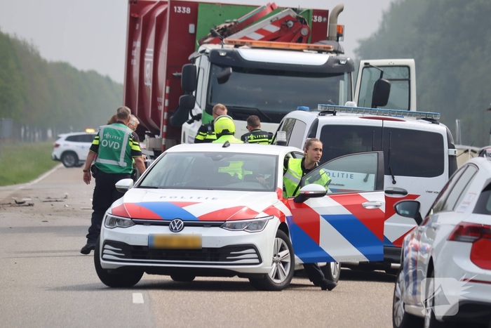 Dodelijk ongeval tussen auto en vrachtwagen