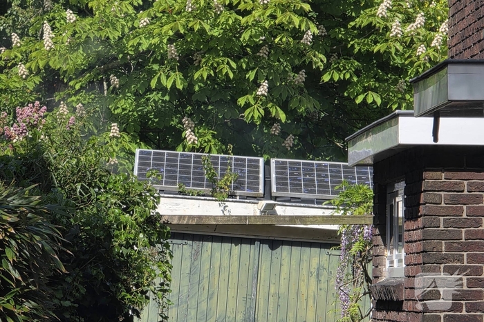 Brand in bijgebouw geblust