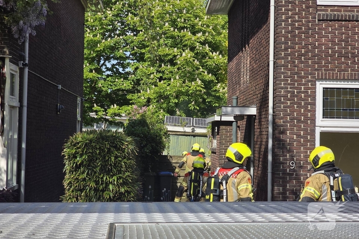 Brand in bijgebouw geblust