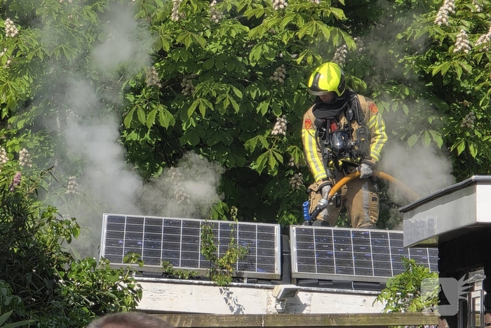Brand in bijgebouw geblust