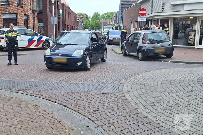 Persoon gecontroleerd na aanrijding