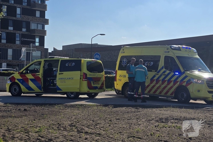 Persoon met ernstige verwondingen naar ziekenhuis