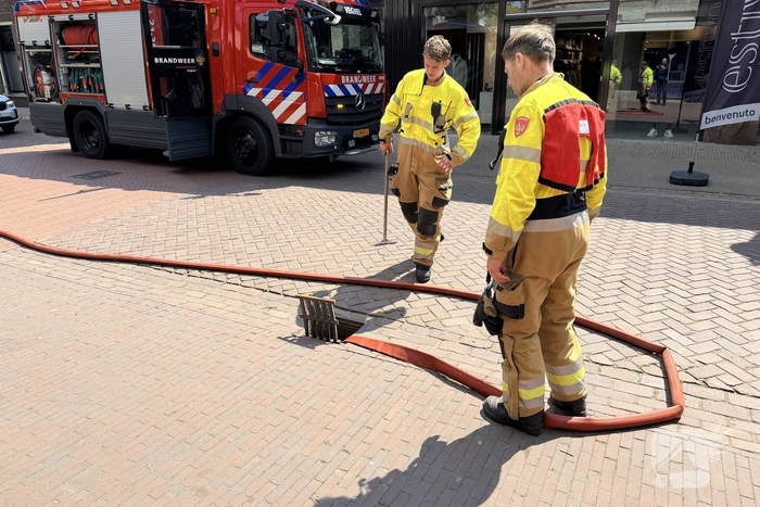 Gaslucht door flesjes in brievenbus