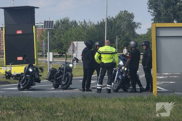 Politie, Mobiele Eenheid en provincie aanwezig bij rouwstoet motorclub