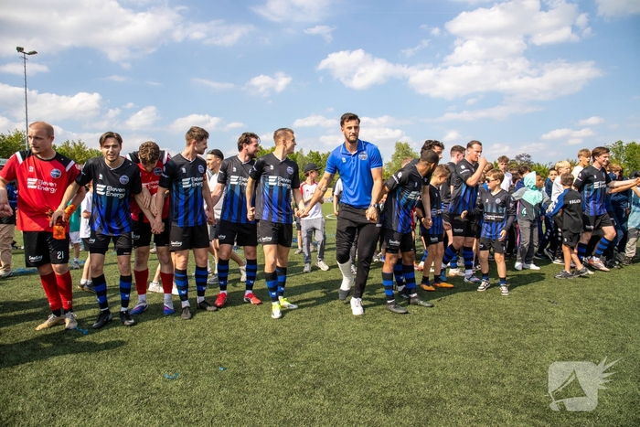 SV Poortugaal pakt kampioenschap in zonovergoten duel tegen SHO