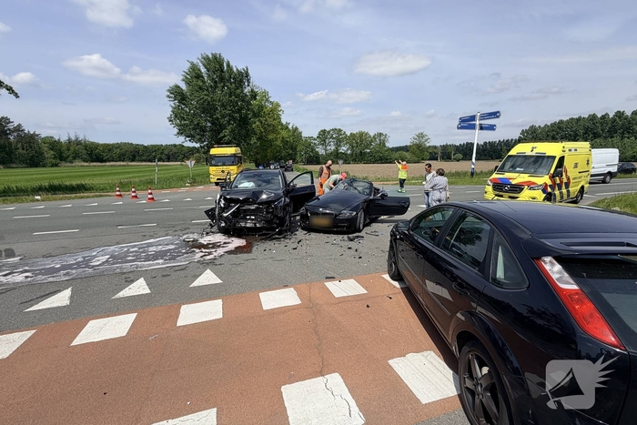 Ongeval met meerdere gewonden betrokken bij botsing van drie auto's