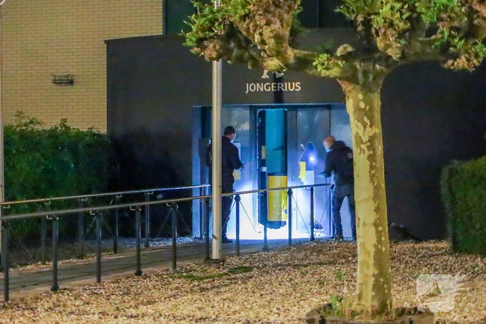 Explosie verwoest toegangspand op industriegebied