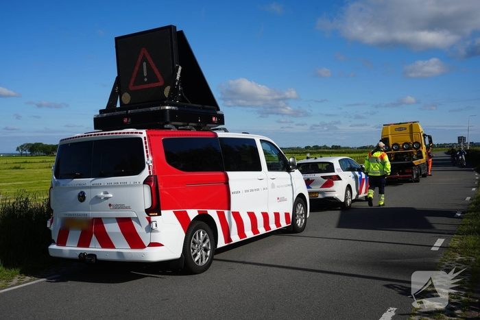 Botsing tussen voertuigen leidt tot schade