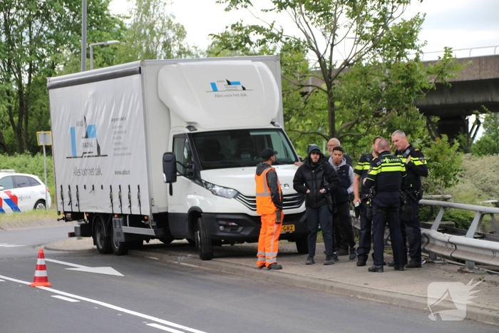 Ongeval tussen busje en vrachtwagentje