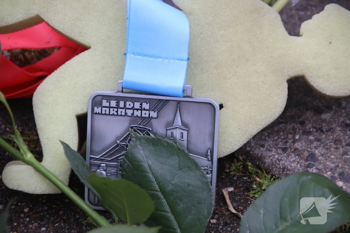 Bloemenzee voor overleden Rosalie (15) bij Leiden Marathon