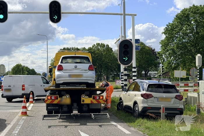Kopstaart aanrijding met drie voertuigen