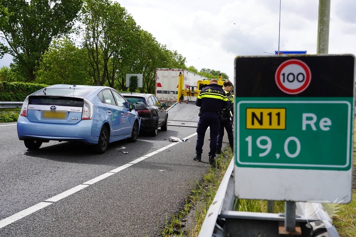 Drie voertuigen betrokken bij kettingbotsing