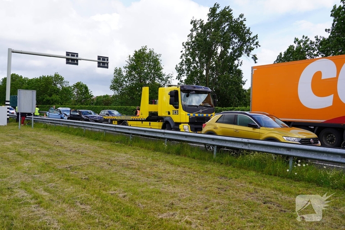 Drie voertuigen betrokken bij kettingbotsing