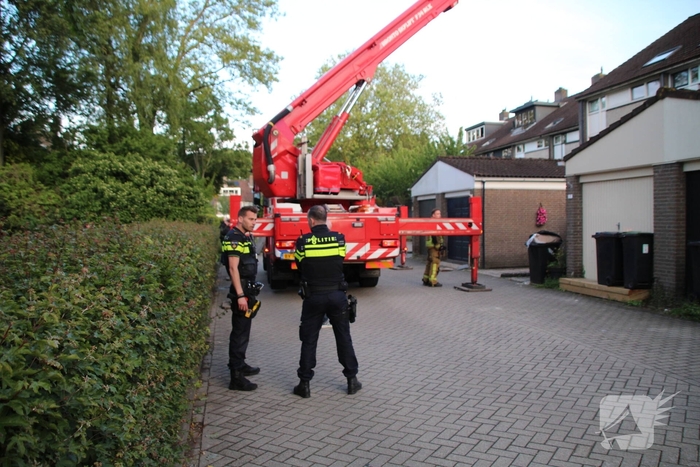 Schoorsteenbrand in woning geblust