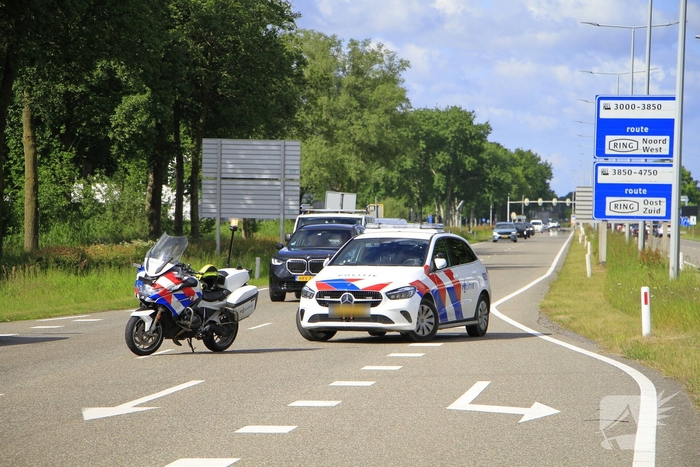 Kopstaartbotsing bij verkeerslichten met kinderen betrokken