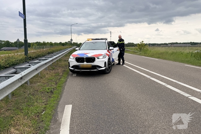 Ongeval met meerdere voertuigen en lantaarnpaal