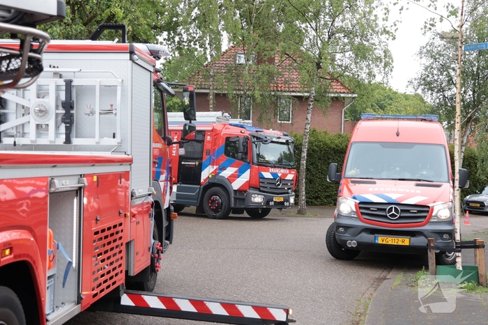 Brand in schoorsteen van woning