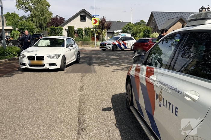 Aanrijding tussen twee voertuigen leidt tot aanhouding
