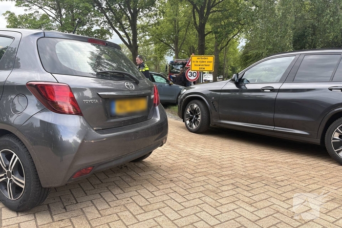 Aanrijding op kruising leidt tot verkeershinder
