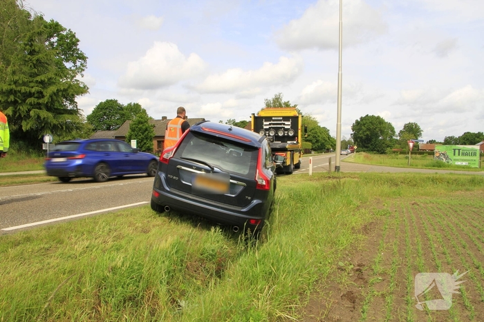 Bestuurder raakt van de weg na black-out