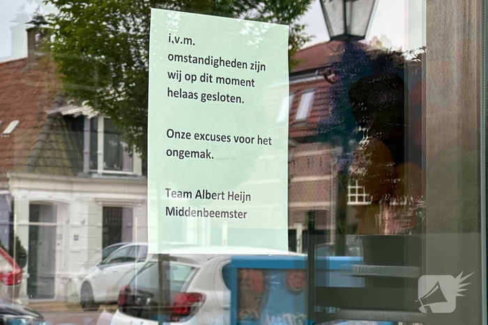 Brand in magazijn van Albert Heijn leidt tot ontruiming