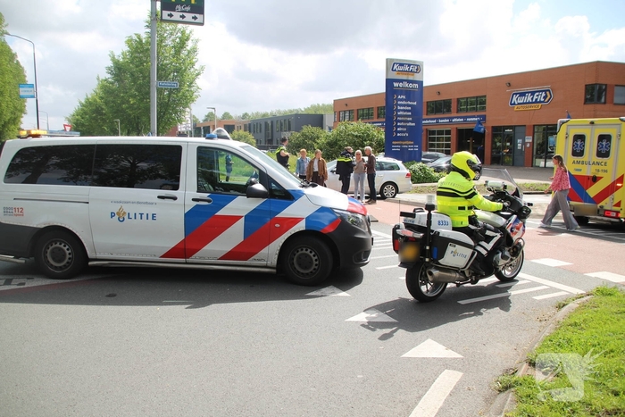 Scooterrijder gewond na aanrijding met automobilist