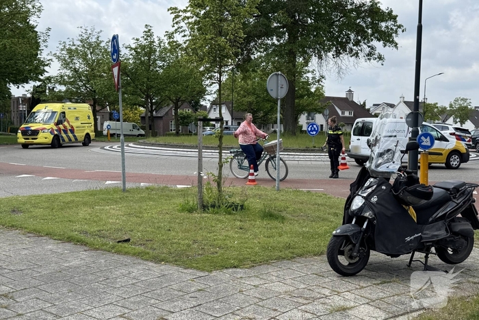 Fietser gewond bij aanrijding met les scooter, instructeur onder invloed