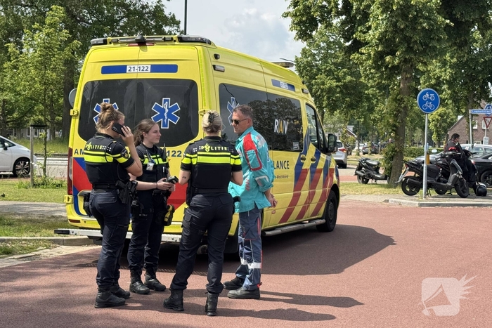 Fietser gewond bij aanrijding met les scooter, instructeur onder invloed